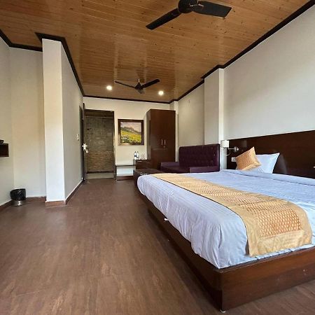 Hotel 7 Heavens Масурі Екстер'єр фото